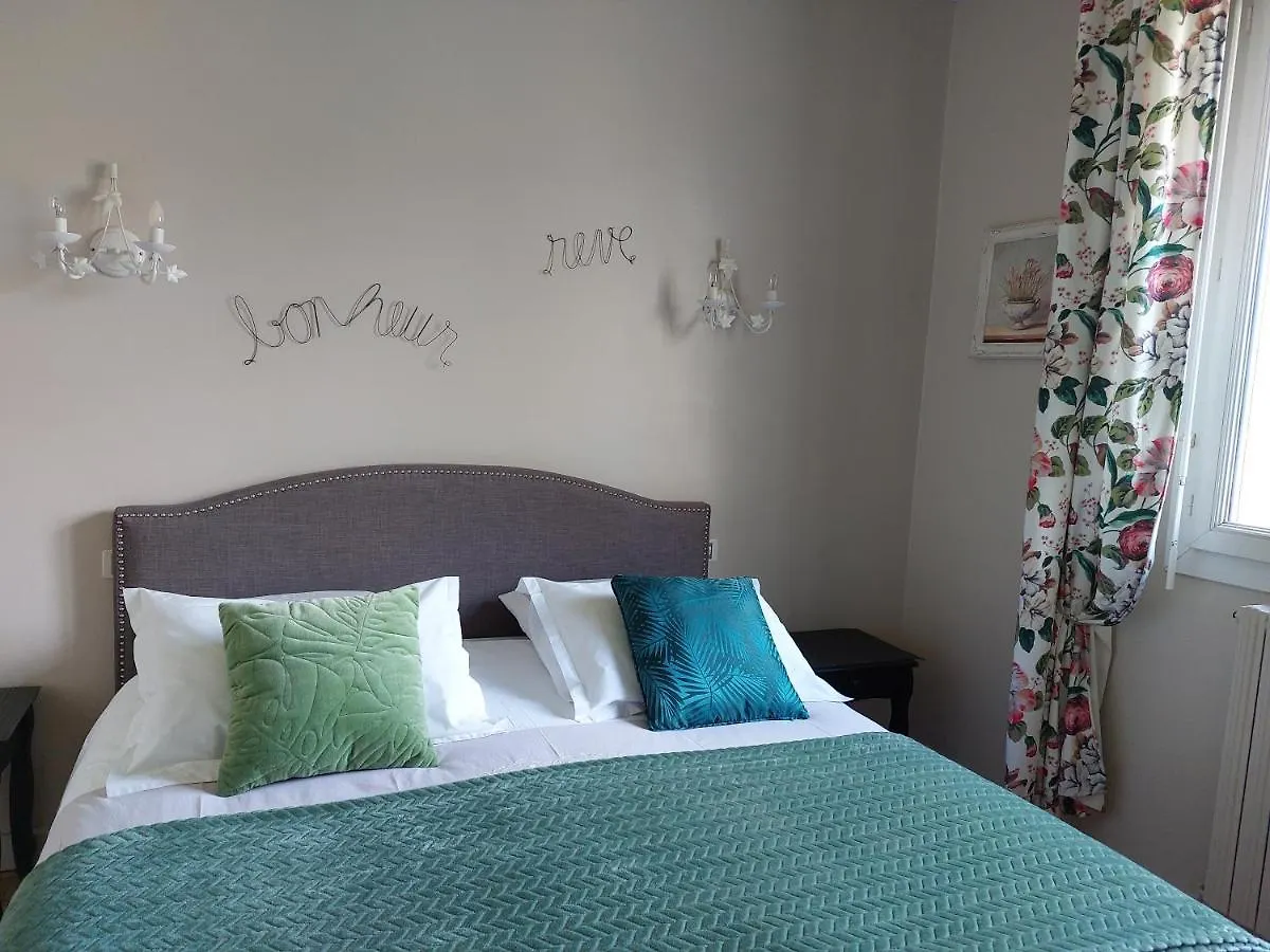 La Maison De Marie, Au Coeur De La Campagne Avec Table D'Hotes Sur Reservation Kérien Panzió